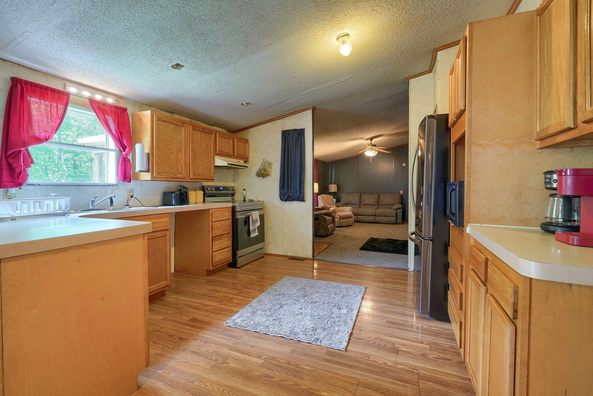109 Bunker Hill Road Wellston, OH 45692 - Photo 30 of 42 29. Kitchen (4)