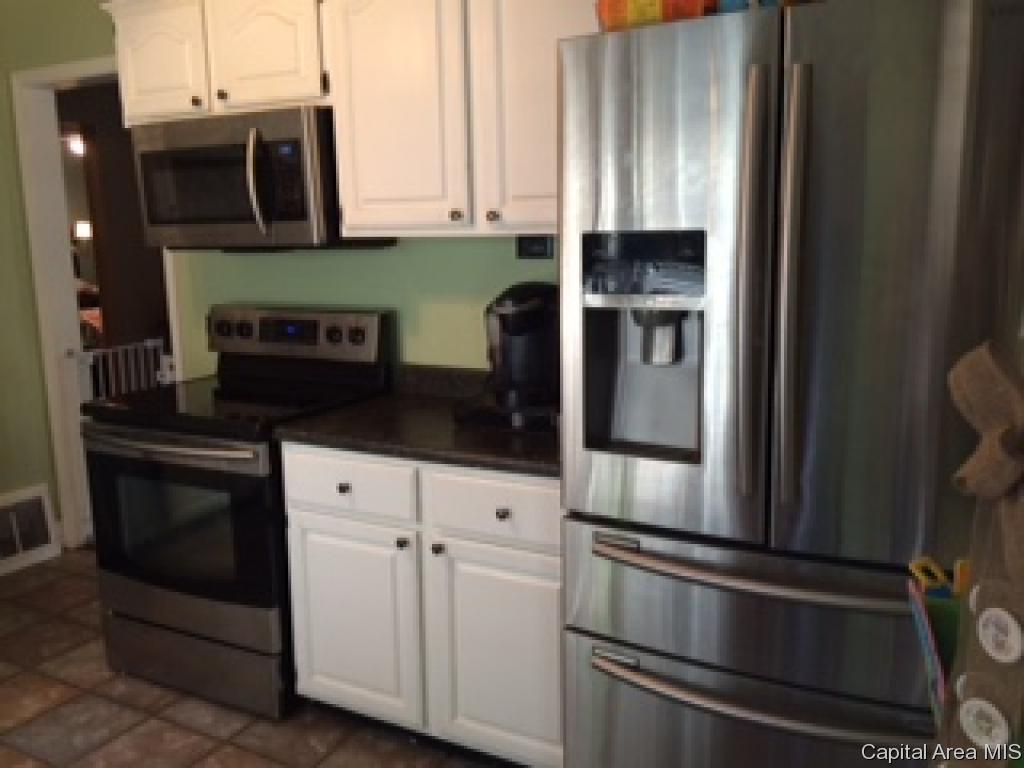 3325 Sherman Street Springfield, IL 62703 - Photo 6 of 22