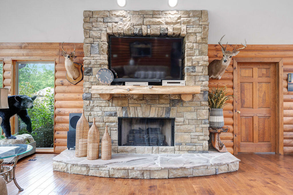 4440 Keith Road Ringgold, GA 30736 - Photo 6 of 92 Fire place in Living Room