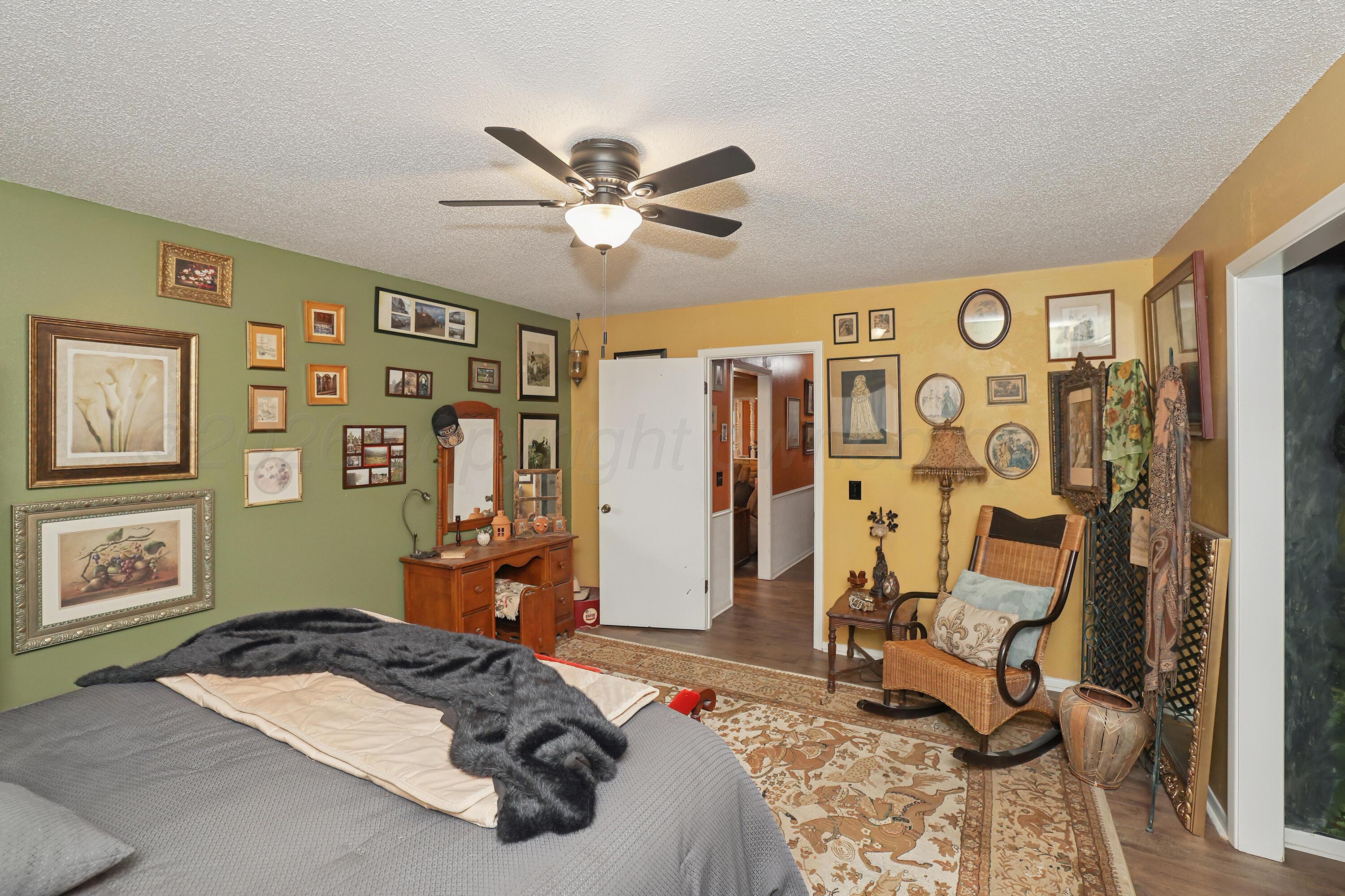 7211 Gainsborough Road Amarillo, TX 79106 - Photo 11 of 27 Primary Bedroom