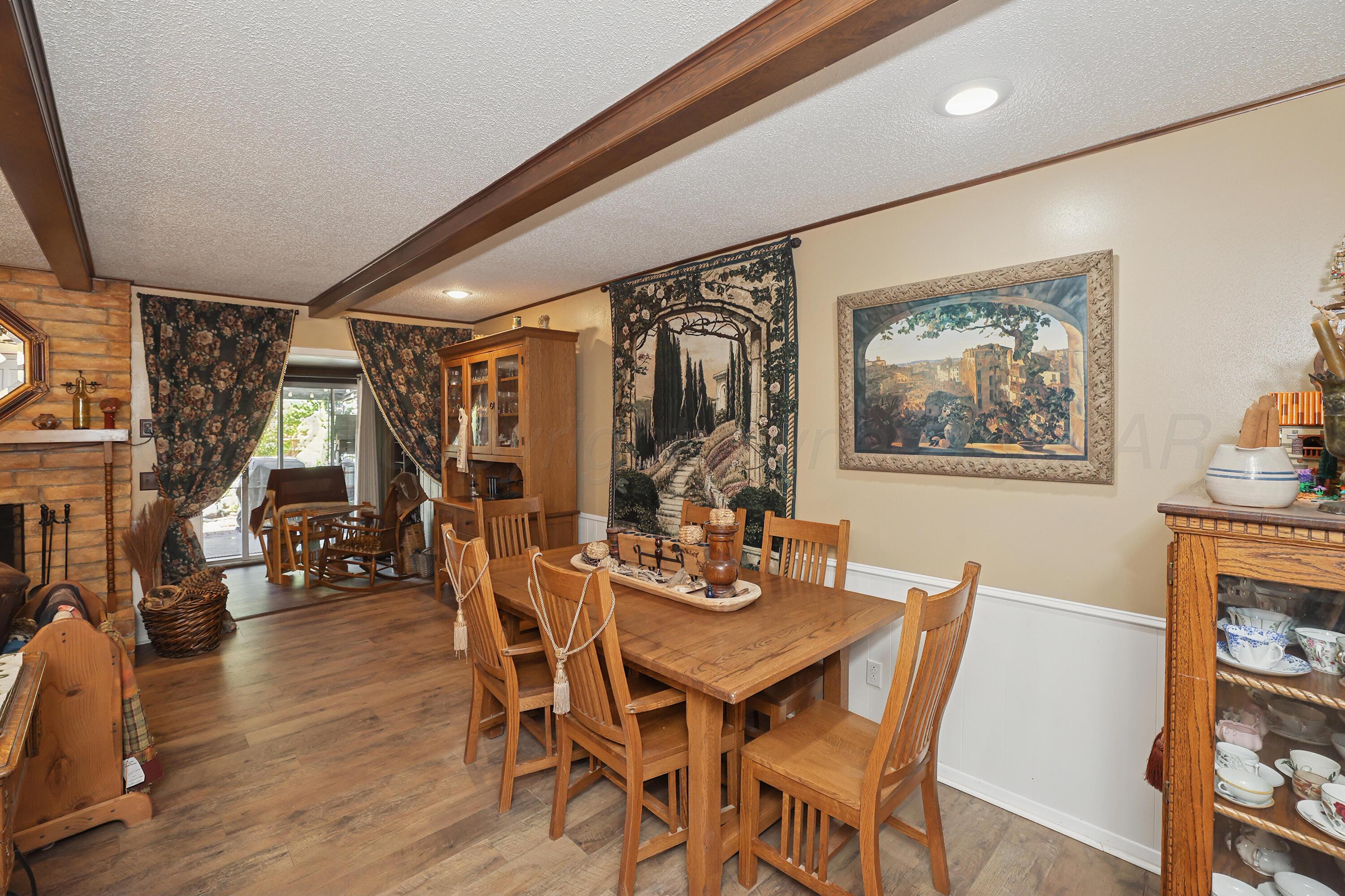 7211 Gainsborough Road Amarillo, TX 79106 - Photo 6 of 27 Dining Area