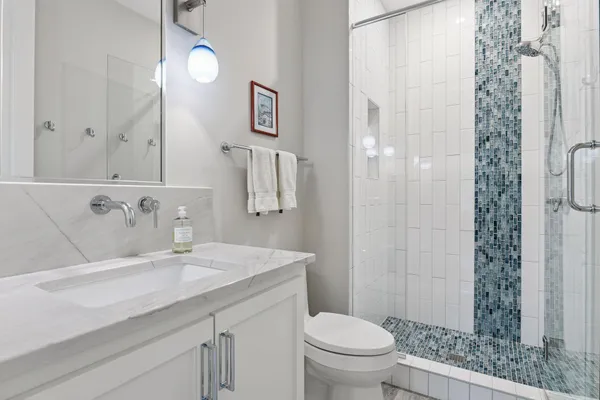 $3,100,000 | 245 Lakeview Avenue, Tonka Bay, MN 55331