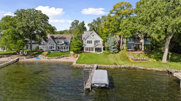 $3,100,000 | 245 Lakeview Avenue, Tonka Bay, MN 55331
