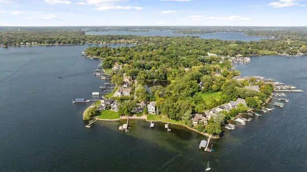 $3,100,000 | 245 Lakeview Avenue, Tonka Bay, MN 55331