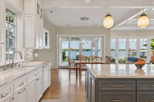 $3,100,000 | 245 Lakeview Avenue, Tonka Bay, MN 55331