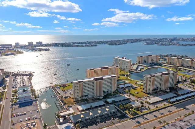 $99,999 | 4550 Cove Circle, Unit 305, St. Petersburg, FL 33708