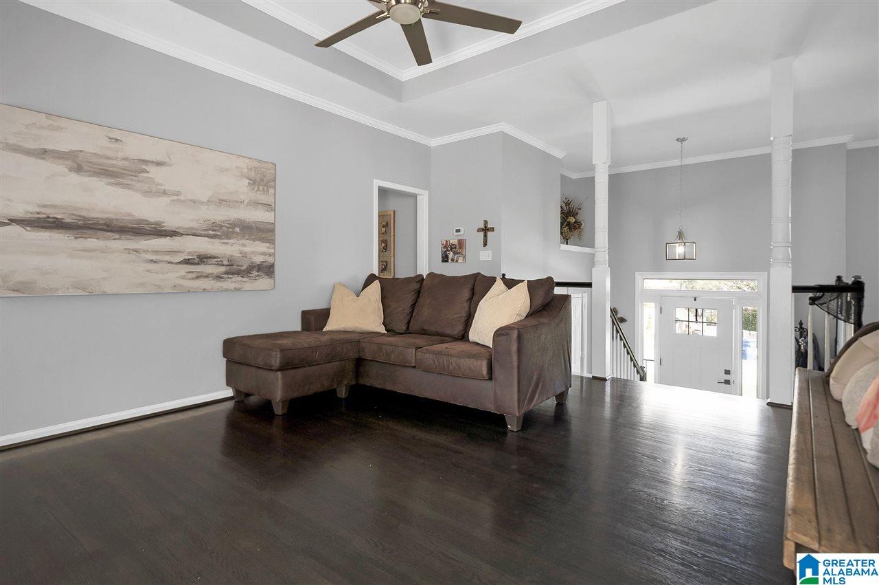 209 Lane Park Circle Alabaster, AL 35114 - Photo 5 of 40