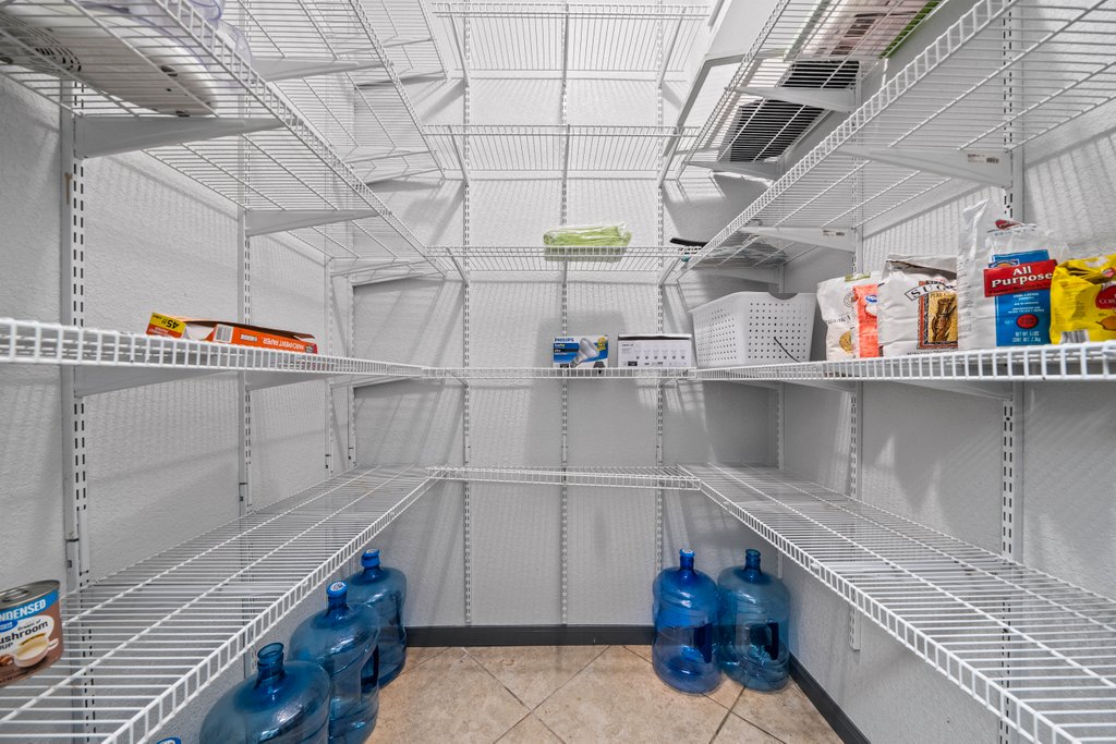 209 Lakeview Circle Spring Branch, TX 78070 - Photo 14 of 40 View of pantry