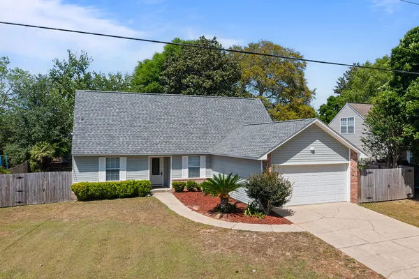 $299,900 | 109 Nicole Lane, Crestview, FL 32539