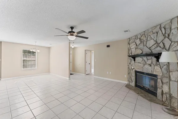 $299,900 | 109 Nicole Lane, Crestview, FL 32539