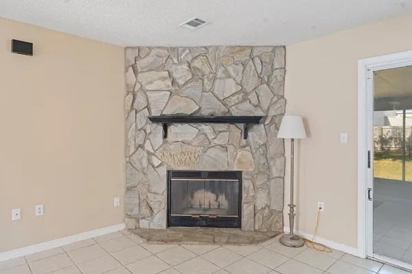 $299,900 | 109 Nicole Lane, Crestview, FL 32539