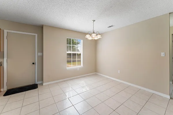 $299,900 | 109 Nicole Lane, Crestview, FL 32539