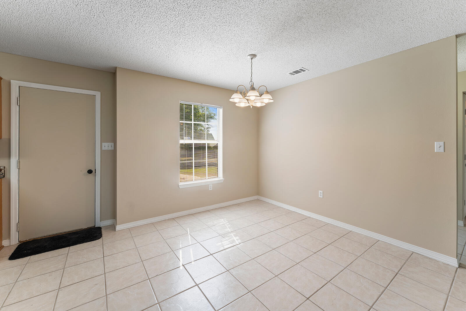 109 Nicole Lane Crestview, FL 32539 - Photo 19 of 60 DSC02185