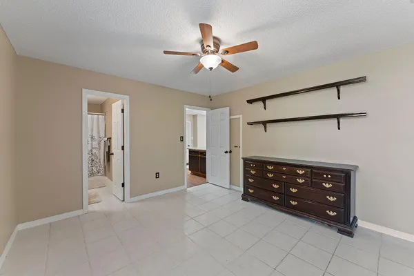 $299,900 | 109 Nicole Lane, Crestview, FL 32539