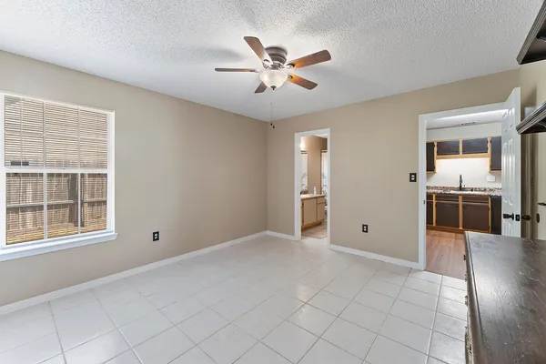 $299,900 | 109 Nicole Lane, Crestview, FL 32539