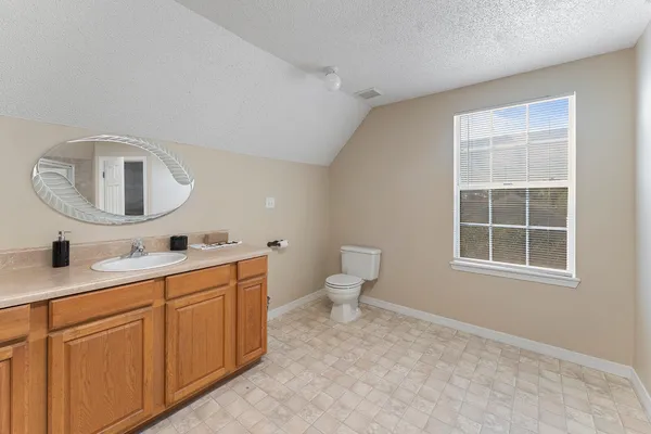 $299,900 | 109 Nicole Lane, Crestview, FL 32539