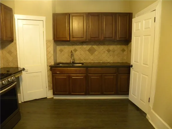 $950 | 1001 Coleman Avenue, Corpus Christi, TX 78401