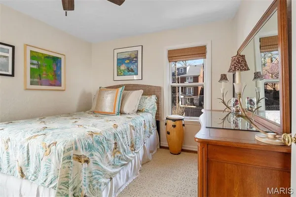 $3,500 | 444 Carswold Drive, Clayton, MO 63105