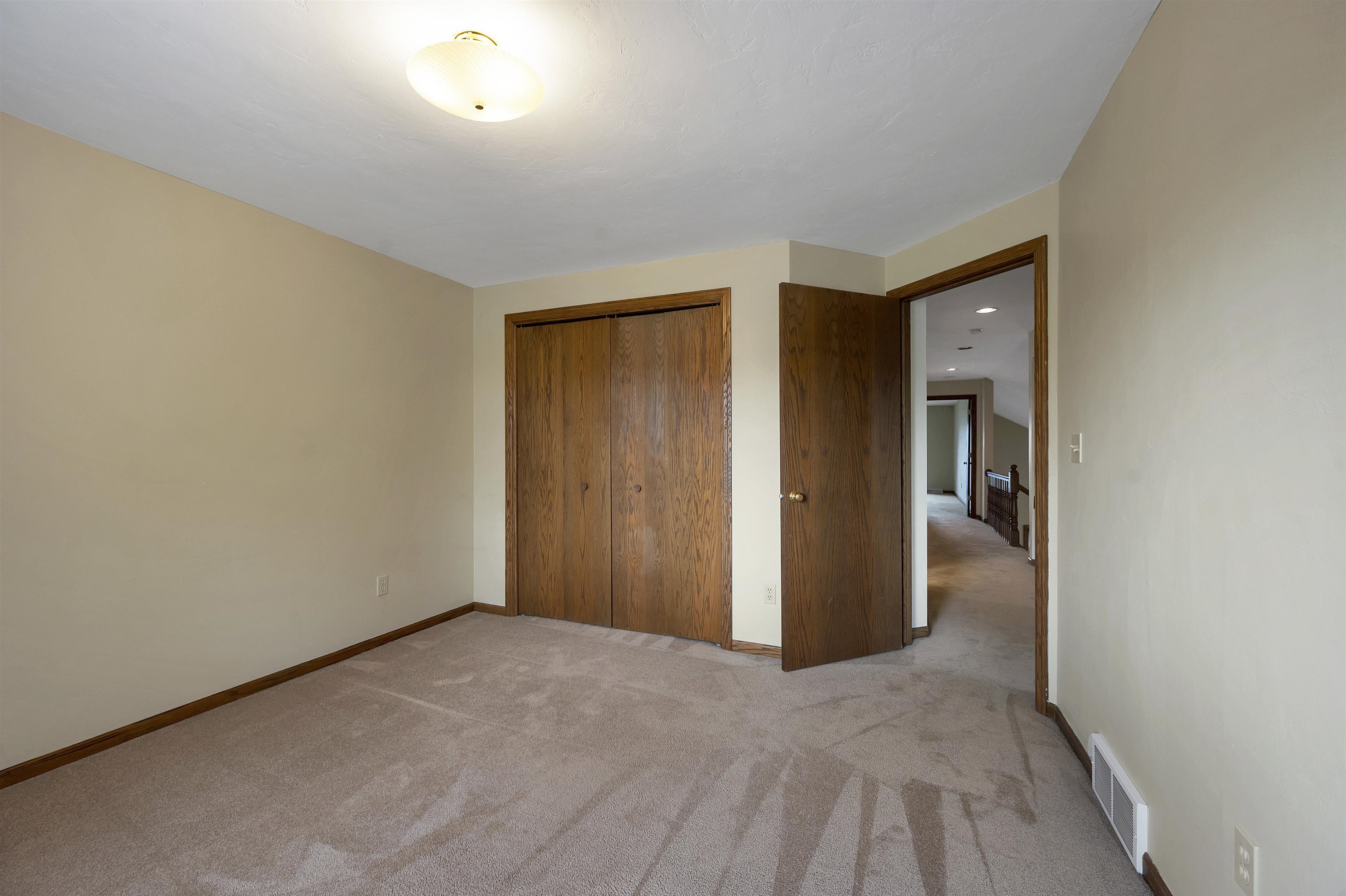 2228 Lost Dauphin Road De Pere, WI 54115 - Photo 37 of 54