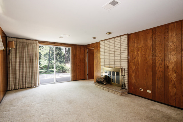 800 Ridgemoor Drive Willowbrook, IL 60527 - Photo 13 of 20