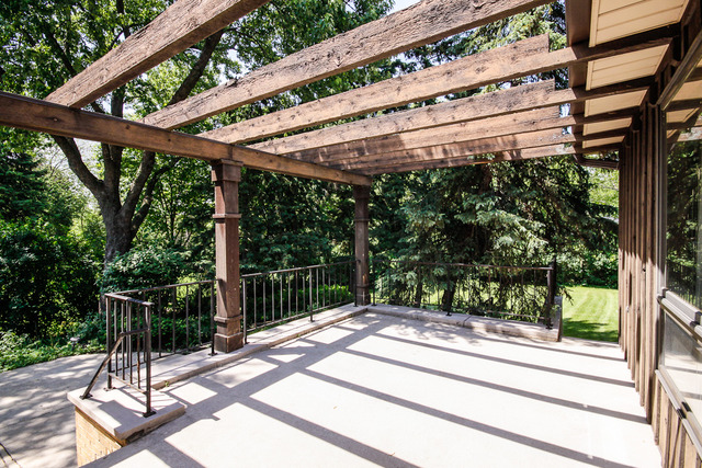 800 Ridgemoor Drive Willowbrook, IL 60527 - Photo 6 of 20