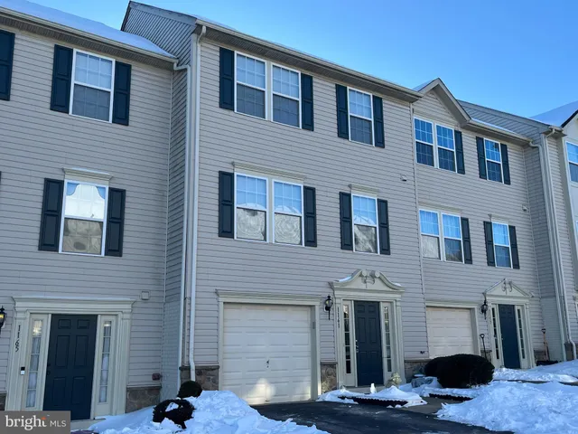 $235,000 | 1161 Blue Bird Lane, York, PA 17402