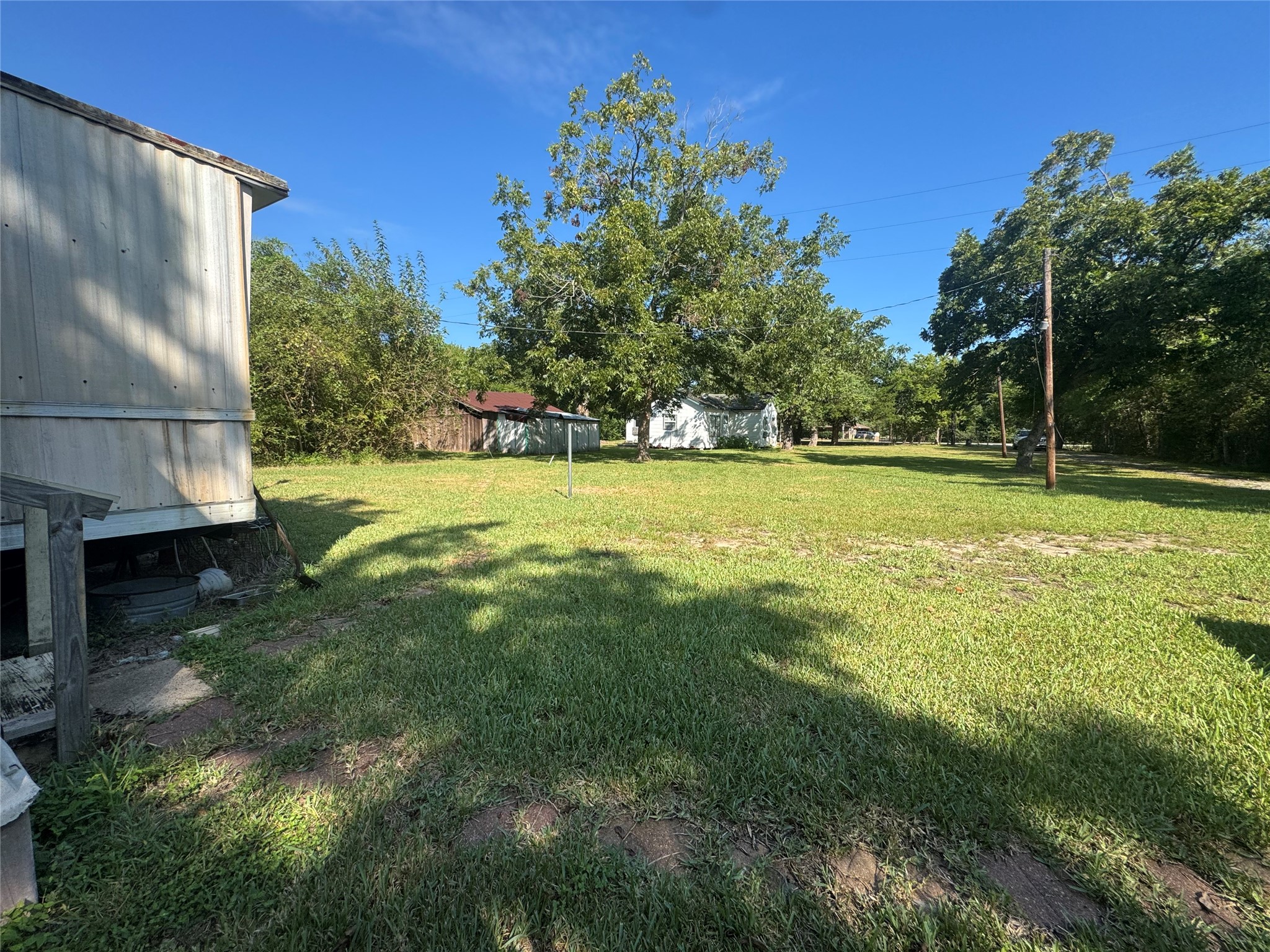 813 East Canal Road Highlands, TX 77562 - Photo 3 of 18 Gallery Image 3