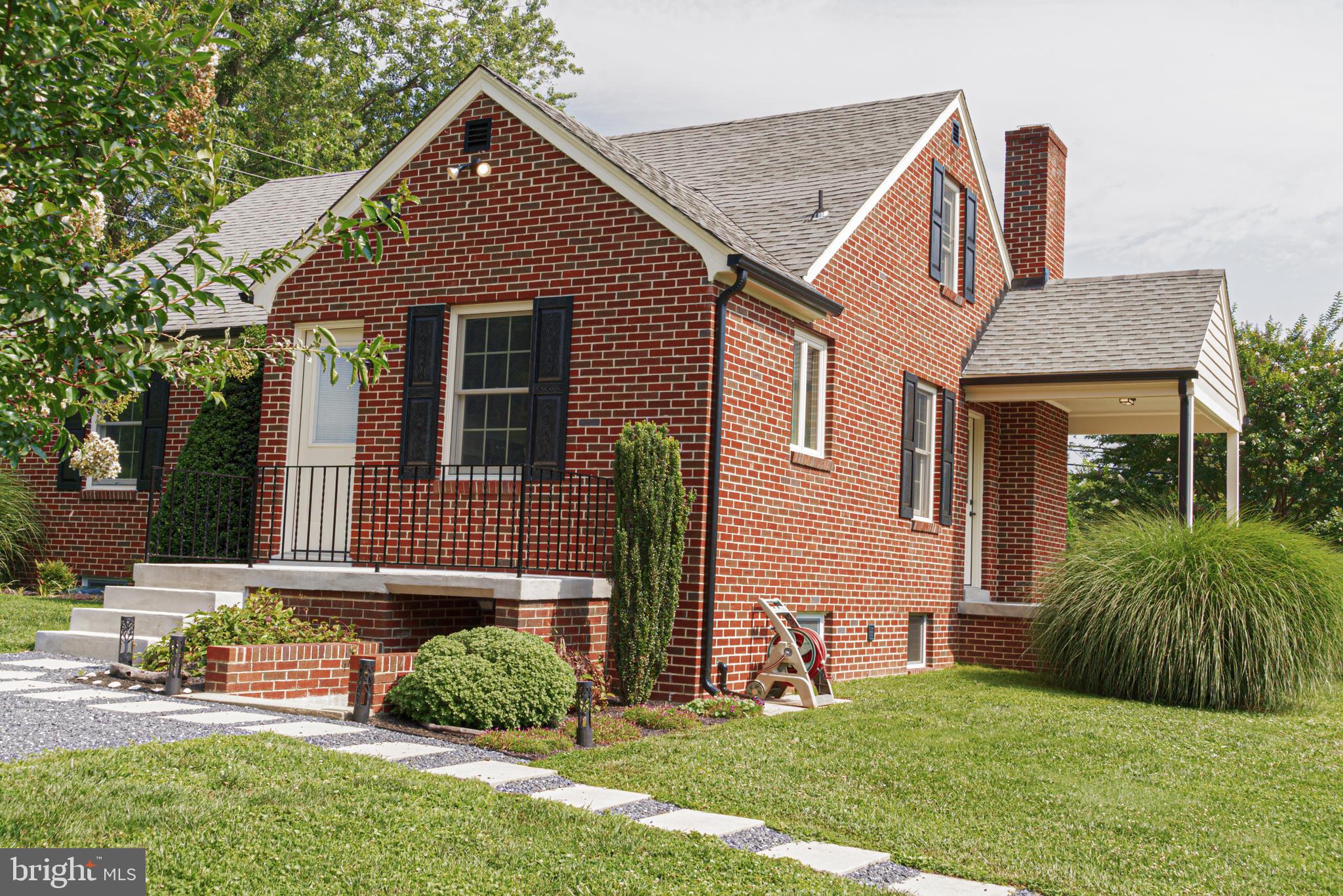 16499 Frederick Road Woodbine, MD 21797 - Photo 3 of 40 Gallery Image 3