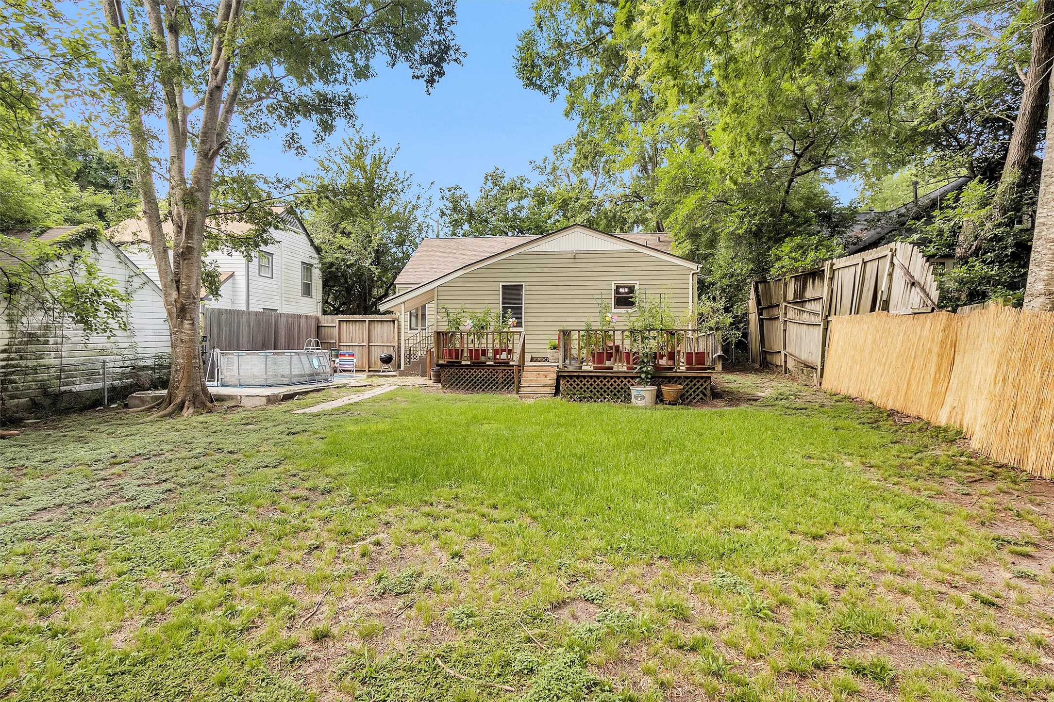 1720 18th Street Huntsville, TX 77340 - Photo 35 of 37 a view of a house with a yard