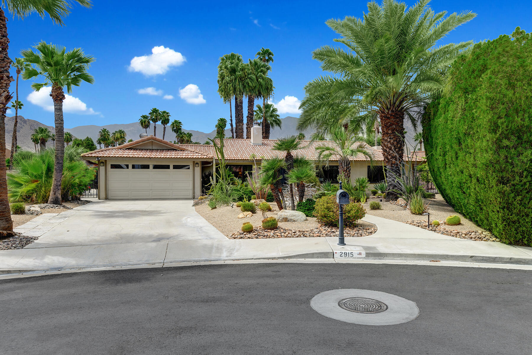 2915 Guadalupe Road Palm Springs, CA 92264 - Photo 12 of 52 a view of a house with sink and potted plants