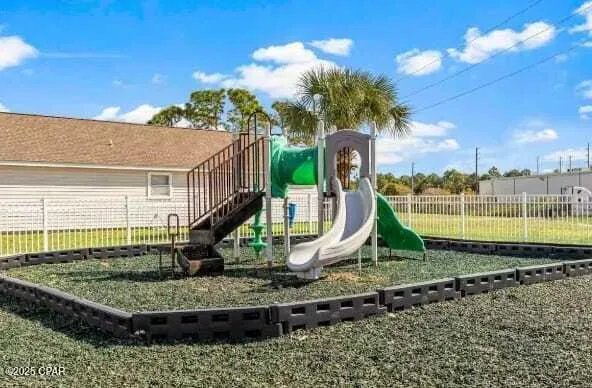 $2,495 | 11721 Sand Castle Lane, Panama City Beach, FL 32407