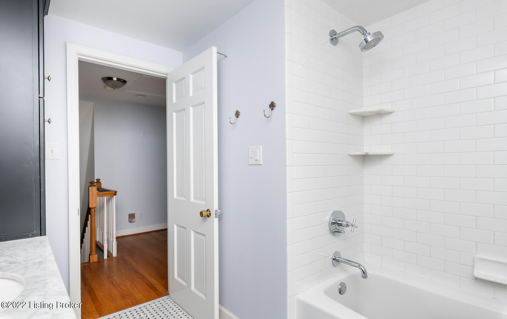 5611 Apache Road Louisville, KY 40207 - Photo 76 of 108 MLS-182
