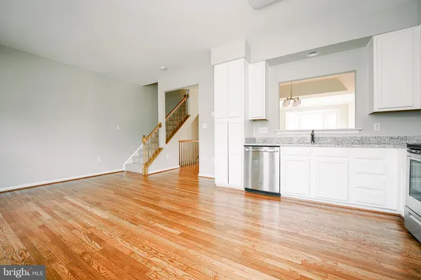 $690,000 | 6584 Irvin Court, Alexandria, VA 22312