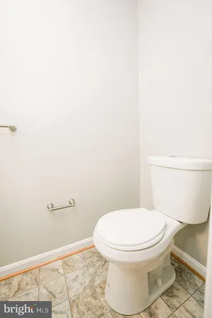 $690,000 | 6584 Irvin Court, Alexandria, VA 22312