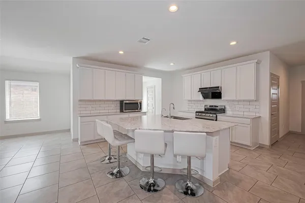 $2,100 | 29518 Paytons Park Court, Katy, TX 77494