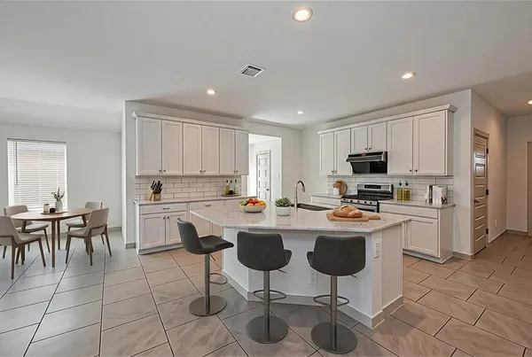 $2,100 | 29518 Paytons Park Court, Katy, TX 77494