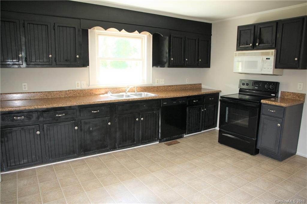 216 Tomberlin Road Mount Holly, NC 28120 - Photo 4 of 21 Gallery Image 4