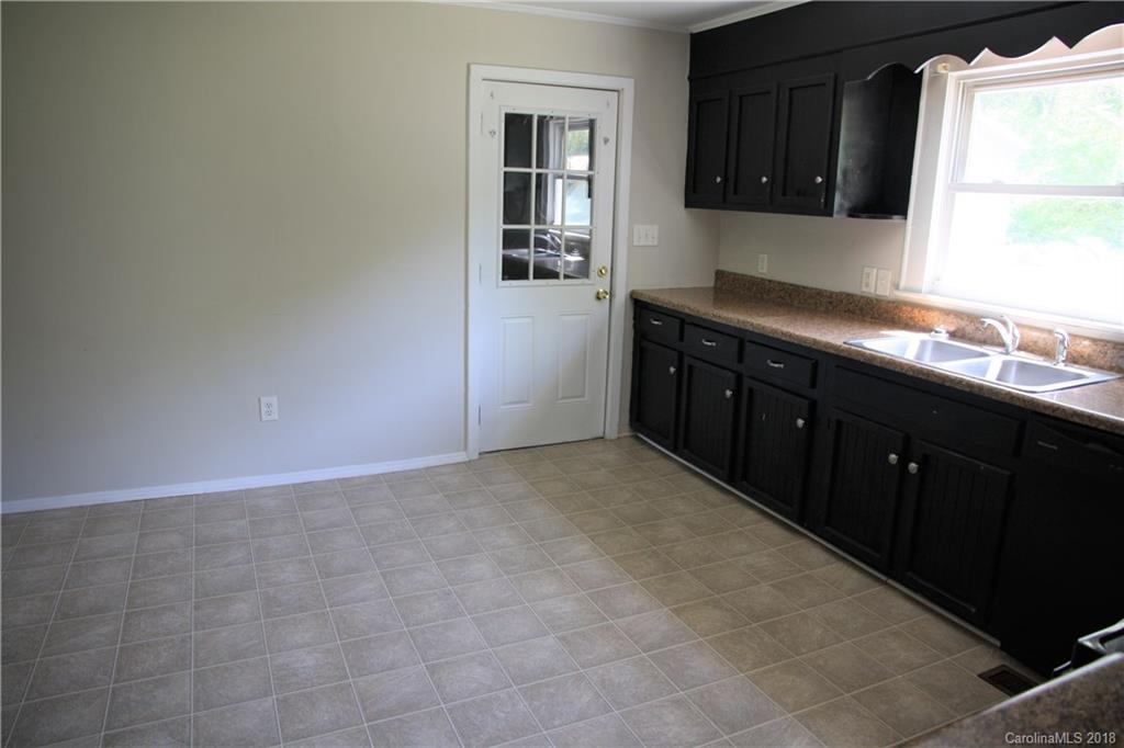 216 Tomberlin Road Mount Holly, NC 28120 - Photo 6 of 21 Gallery Image 6