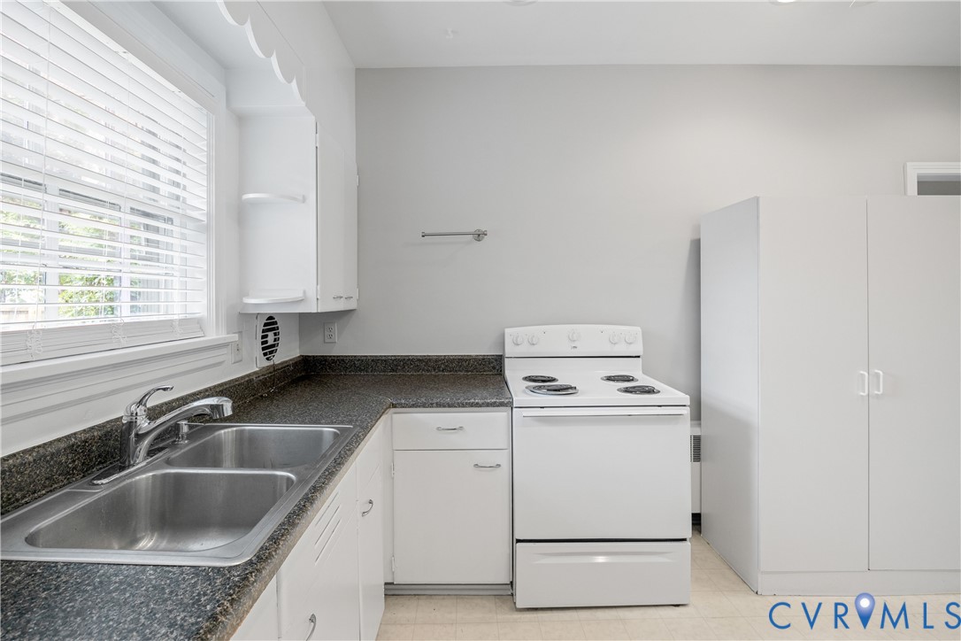 2506 Kenmore Road Henrico, VA 23228 - Photo 24 of 37