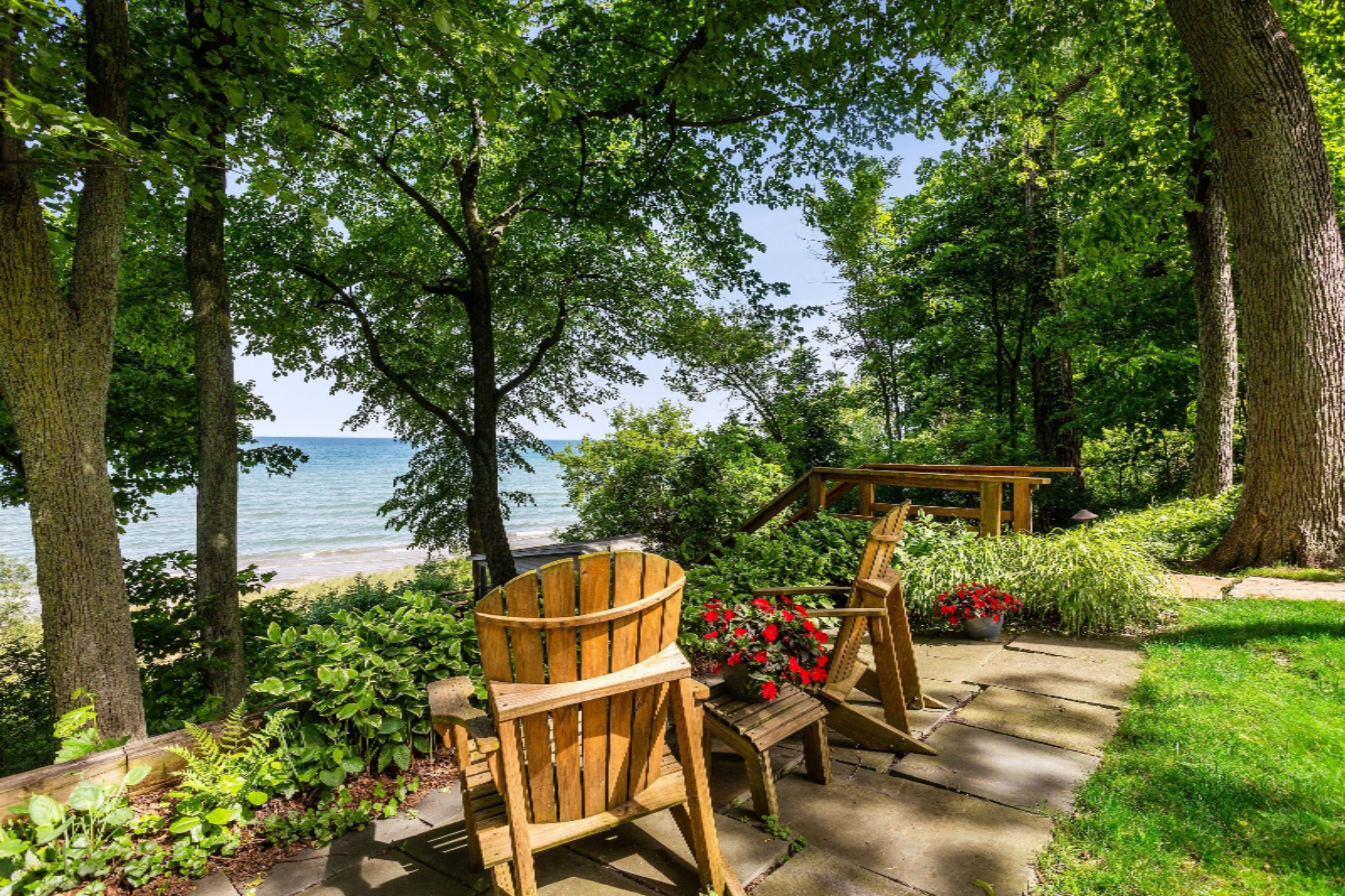 15120 Lakeshore Road Lakeside, MI 49116 - Photo 40 of 45 Lake Overlook