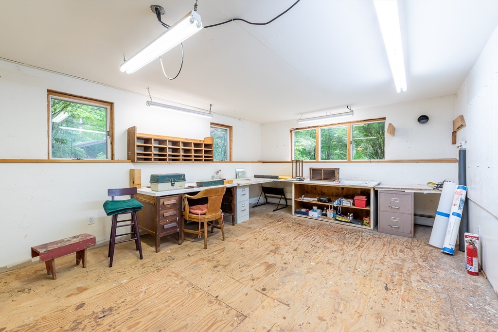 71 Morgan Circle Amherst, MA 01002 - Photo 31 of 42