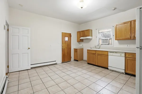 $425,000 | 209 Hamilton Street, Harrison, NJ 07029