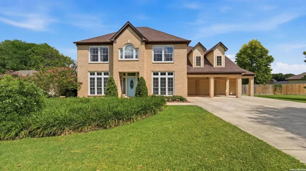 $687,000 | 257 Las Brisas Boulevard, Seguin, TX 78155