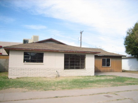 2626 West Lamar Road Phoenix, AZ 85017 - Photo 2 of 7 Side view