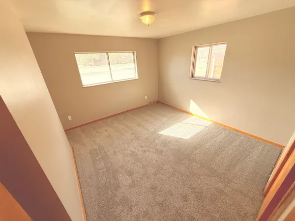 $152,500 | 16475 East 8 Mile Road, Eastpointe, MI 48021