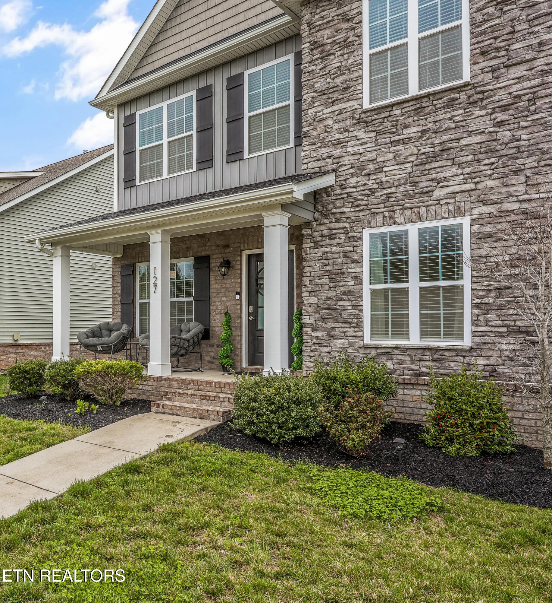 127 West Rarity Ridge Parkway Oak Ridge, TN 37830 - Photo 3 of 41 Gallery Image 3