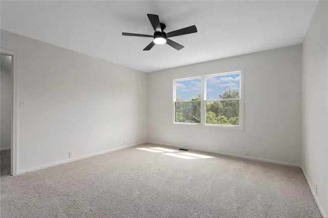 $395,000 | 5601 North Flint Ridge Road, Kansas City, MO 64151