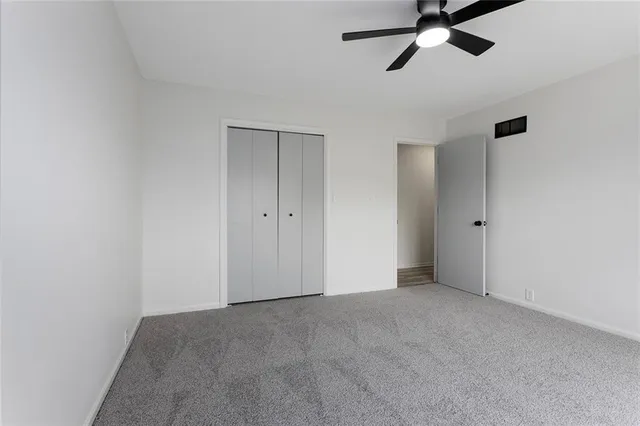 $395,000 | 5601 North Flint Ridge Road, Kansas City, MO 64151