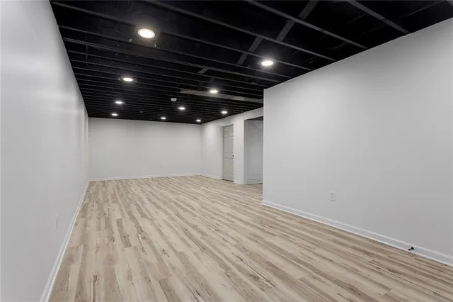 $395,000 | 5601 North Flint Ridge Road, Kansas City, MO 64151