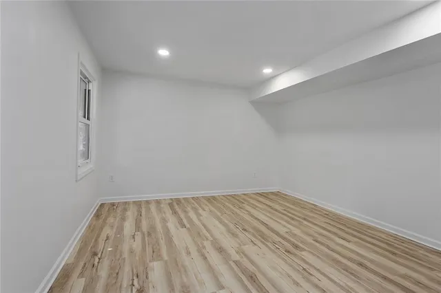 $395,000 | 5601 North Flint Ridge Road, Kansas City, MO 64151